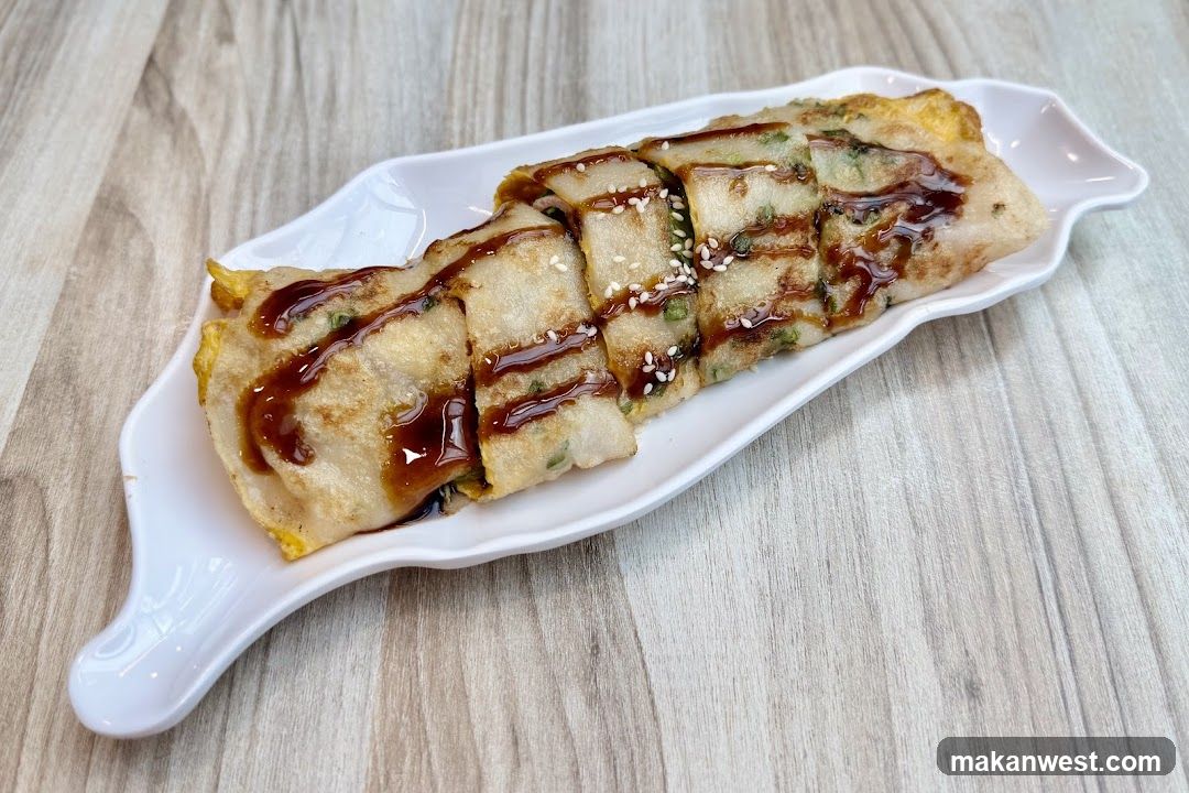Fried Pancake with Sauce