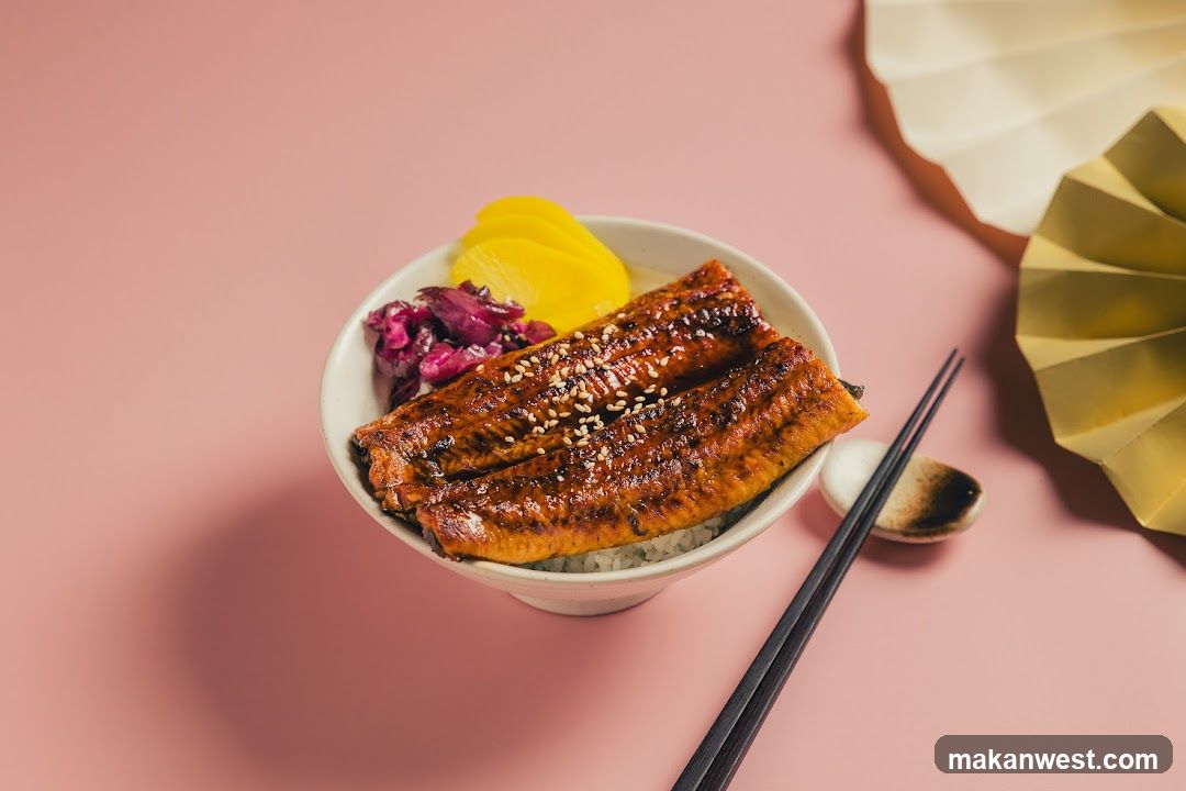 Eel Rice Bowl with Sesame Seeds and Pickles