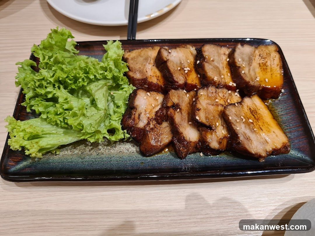 Sliced Pork with Lettuce