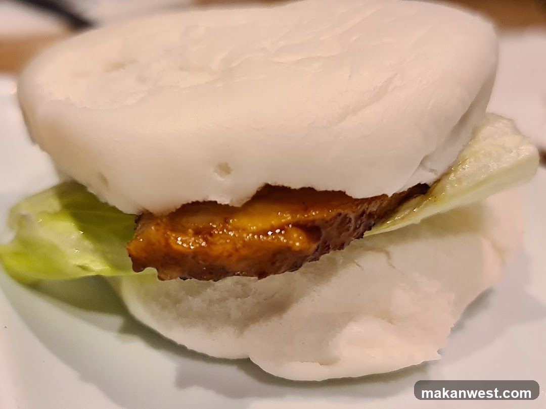 Bun with Fried Chicken and Lettuce