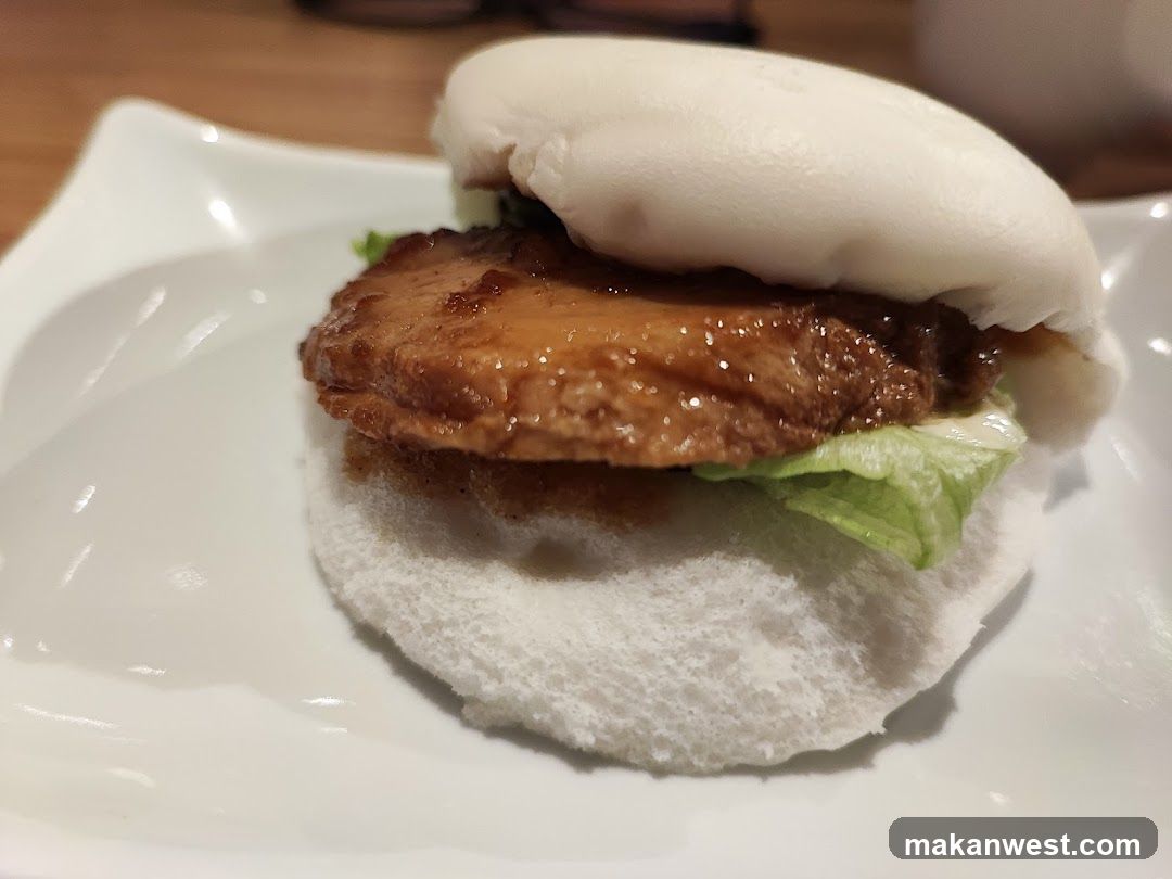 Braised Pork Bun