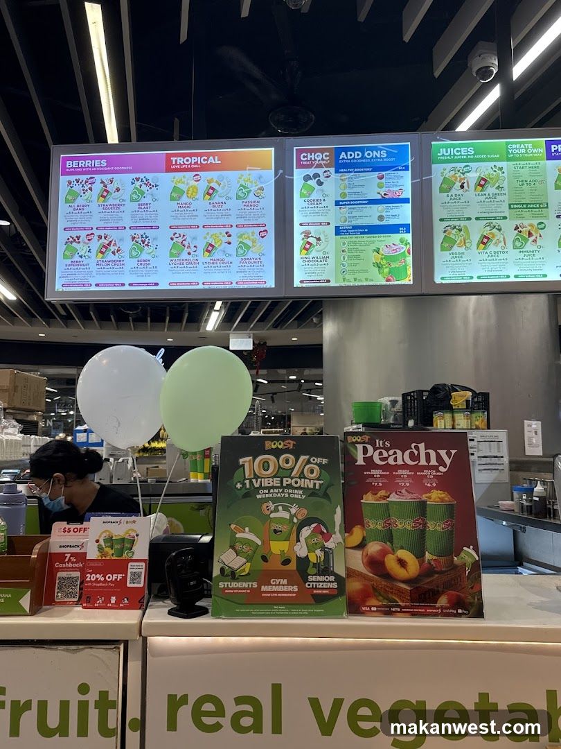 Smoothie Shop Interior Display