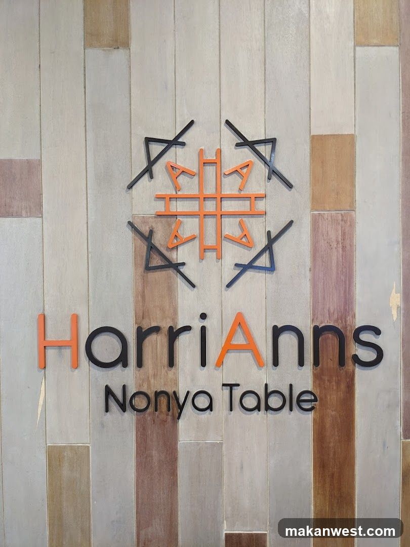 HarriAnns Nonya Table