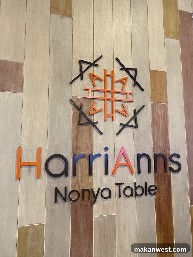 HarriAnns Nonya Table