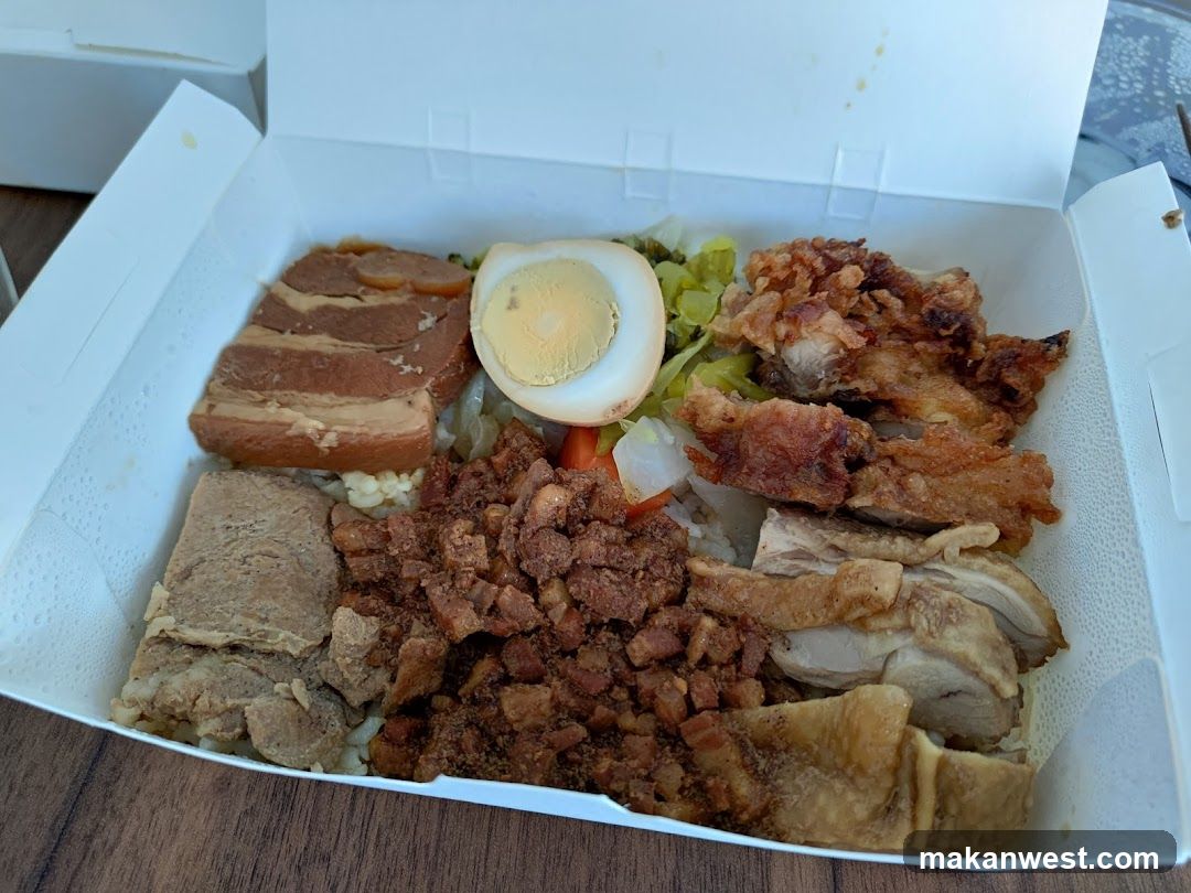 Rice Bowl with Various Meats and Egg