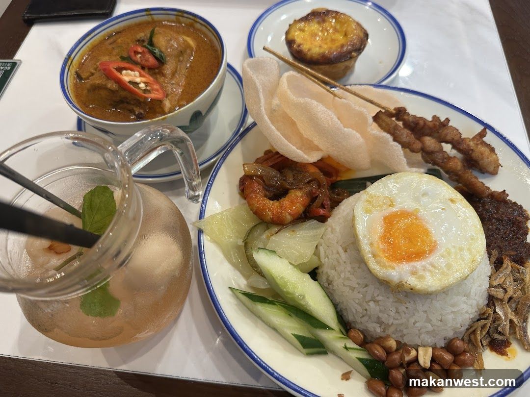 Nasi Lemak with Curry and Egg Tart