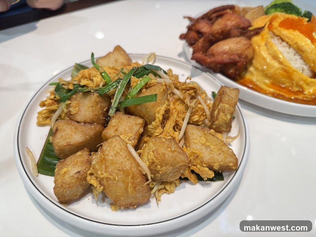Fried Rice and Fried Chicken with Omelette