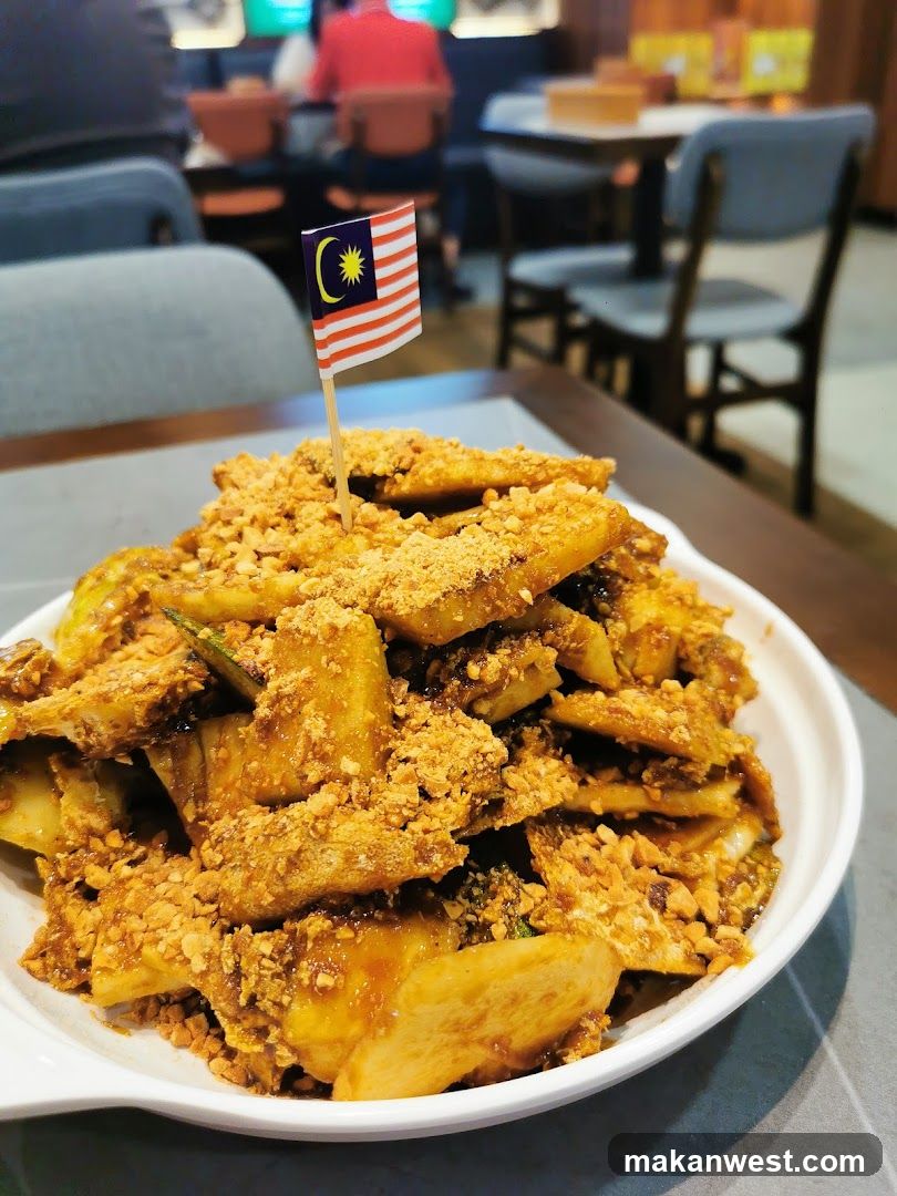 Malaysian Fried Banana with Crispy Topping