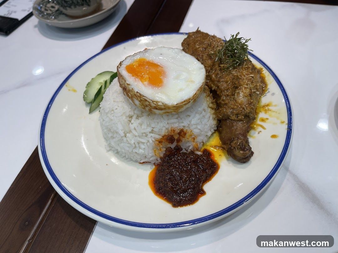 Chicken Curry Rice with Fried Egg