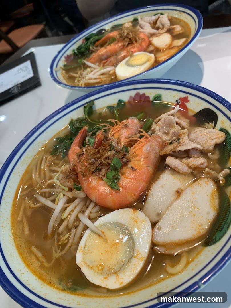 Lauk Mee with Shrimp and Pork
