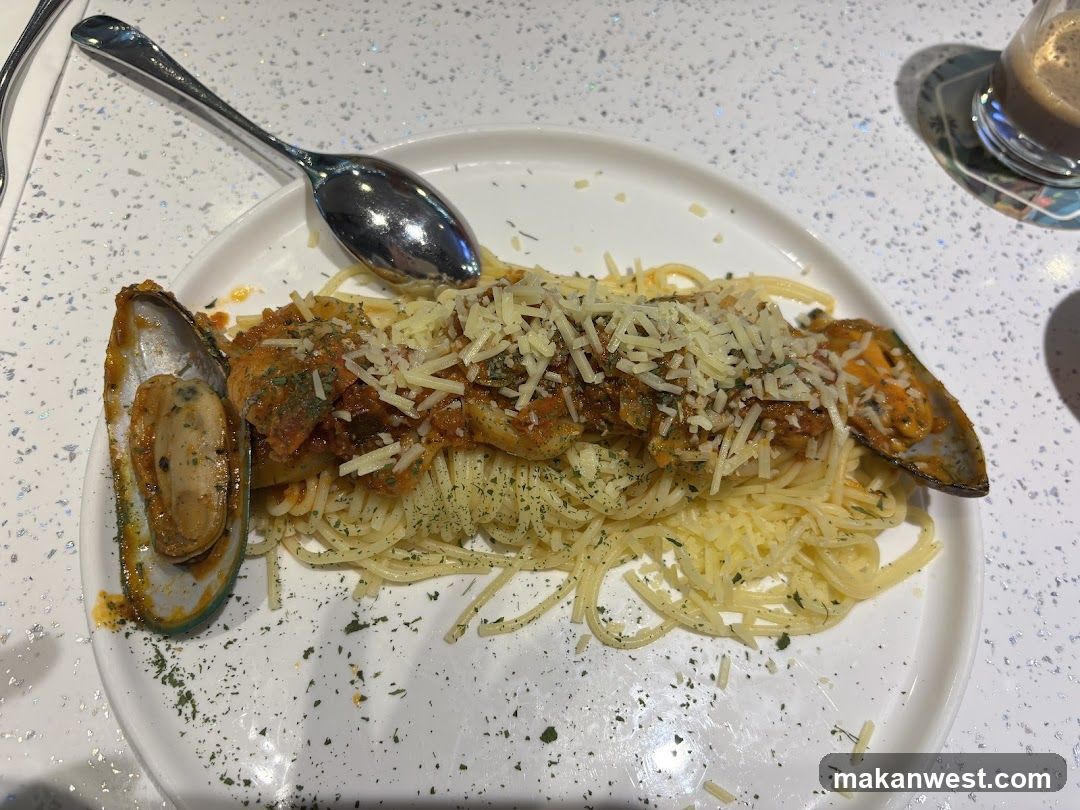 Mussel Pasta with Cheese
