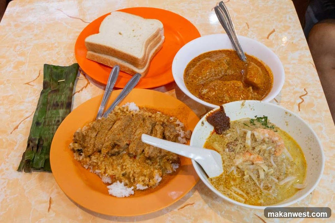 Curry Rice and Noodle Meal