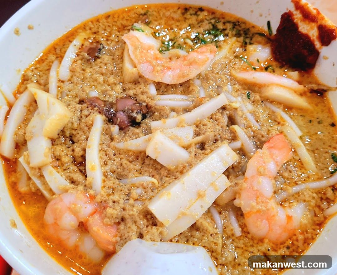 Spicy Seafood Noodle Bowl