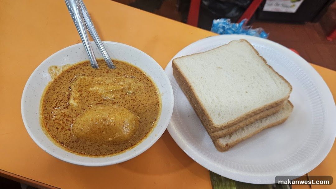 Curry with Bread