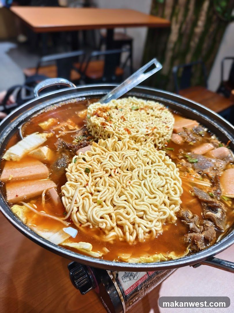 Hot Pot with Instant Noodles