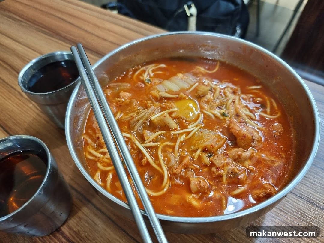 Spicy Noodle Soup
