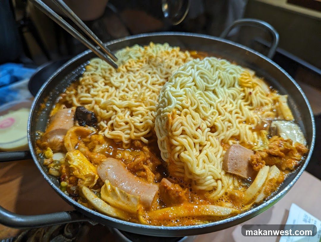 Hot Pot with Noodles and Sausages