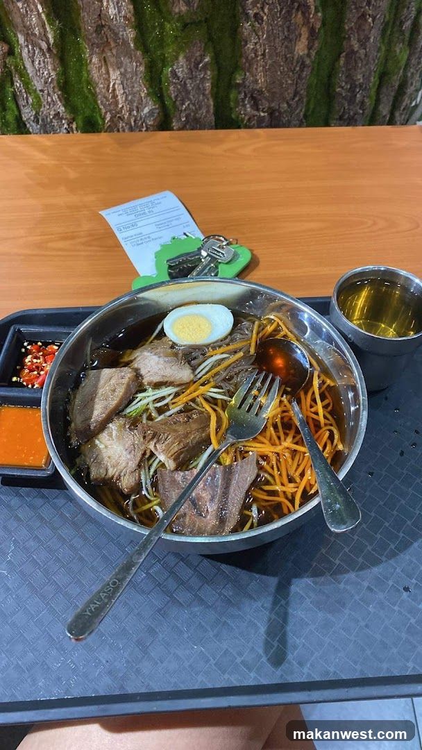Noodle Dish with Sides