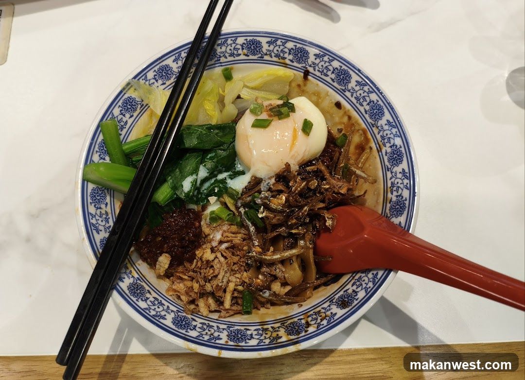 Noodle Bowl with Egg and Anchovies