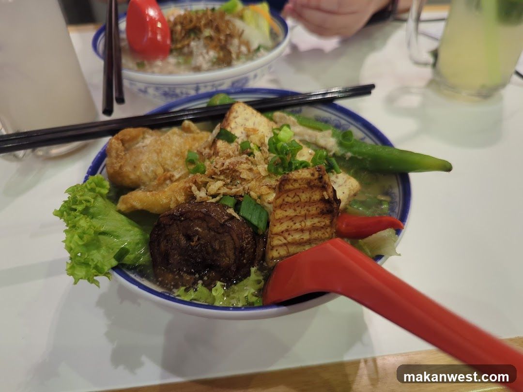 Noodle Soup with Various Toppings