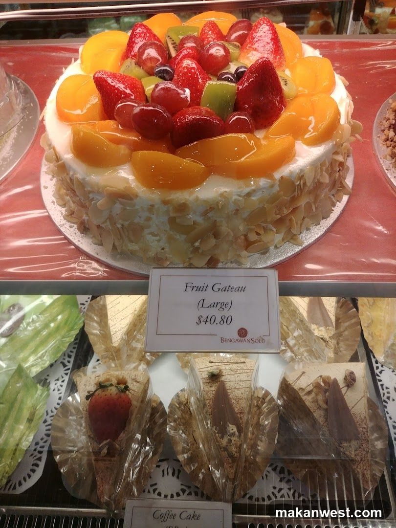 Fruit Gateau
