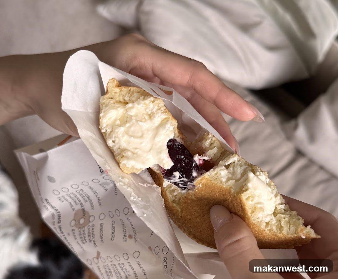 Cream and Jam Pastry