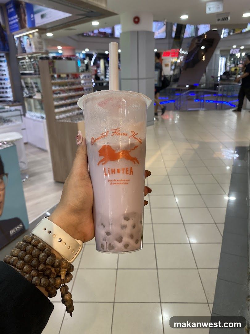 Bubble Tea in Mall