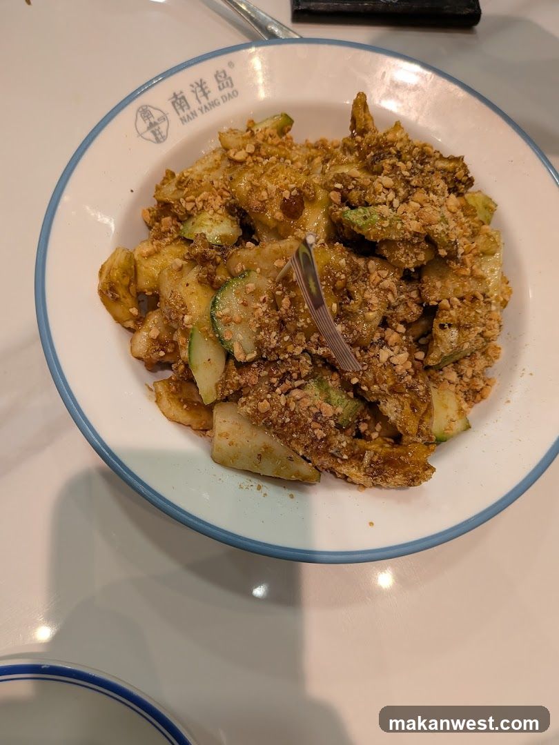 Fruit Salad with Peanuts
