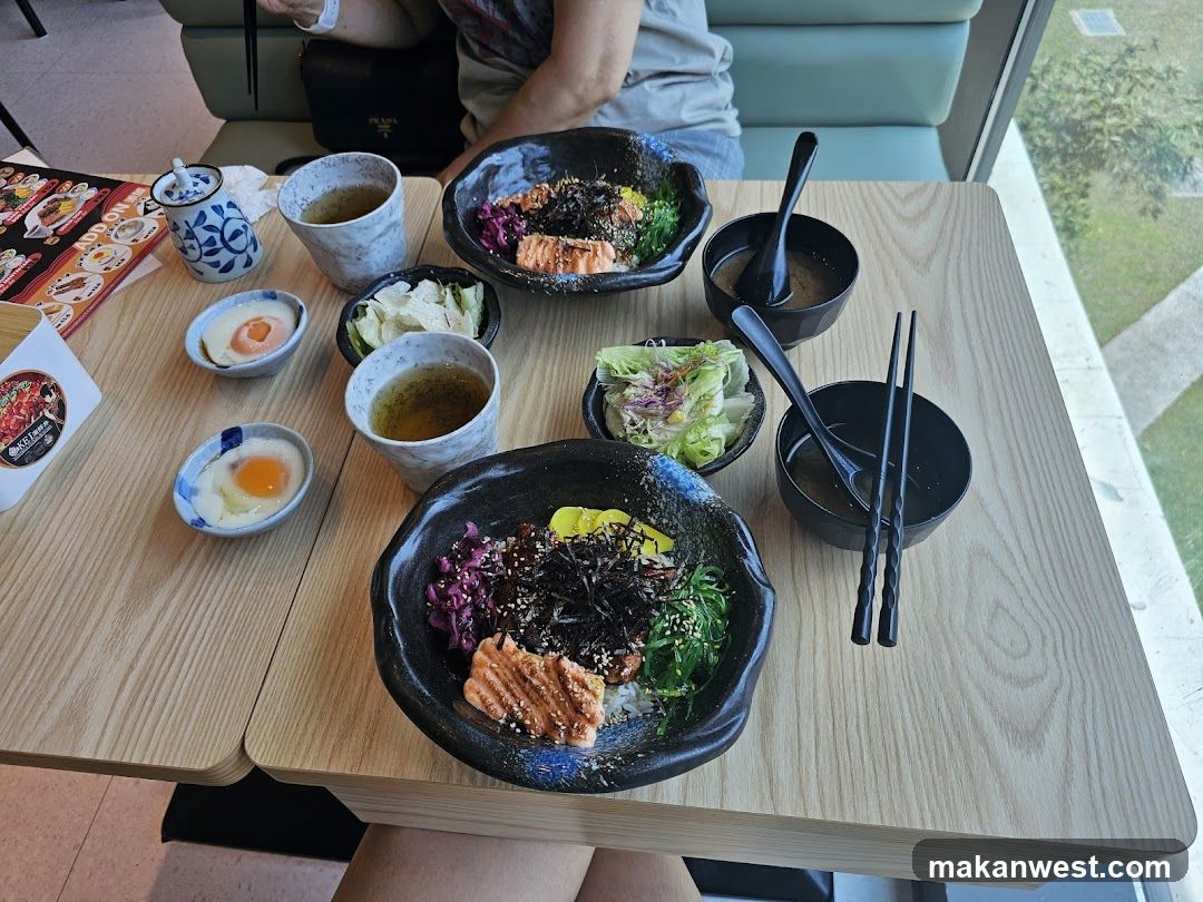 Salmon Donburi