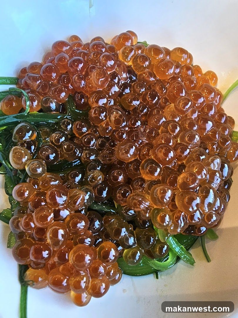 Ikura Salmon Roe with Seaweed