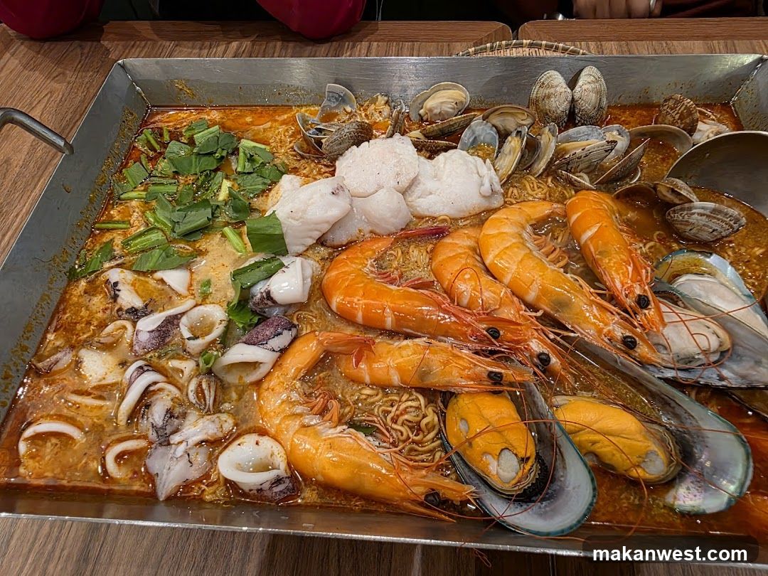 Seafood Hot Pot