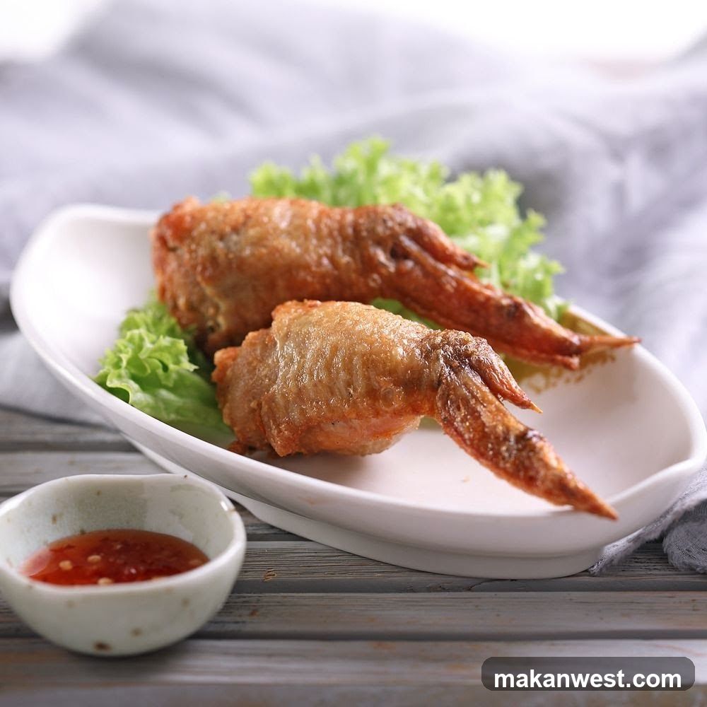 Fried Chicken Wings with Dipping Sauce