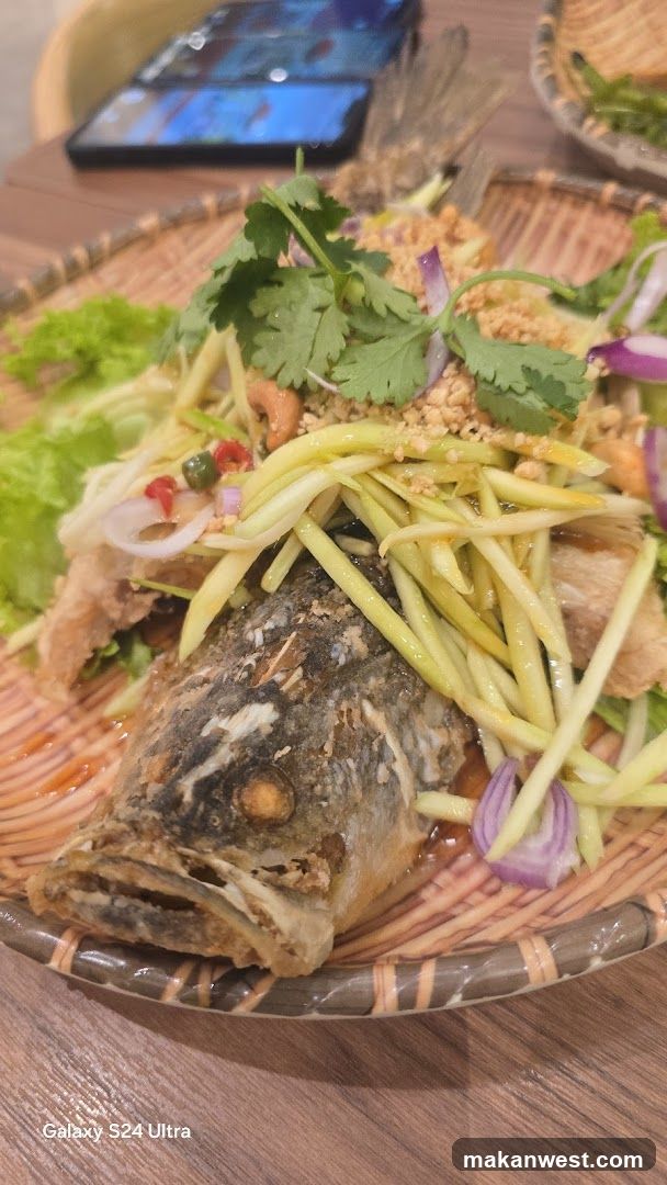 Fried Fish with Mango Salad
