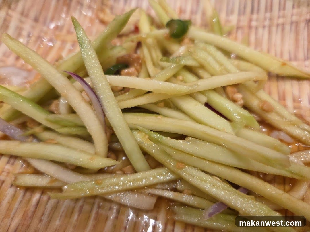 Green Mango Salad