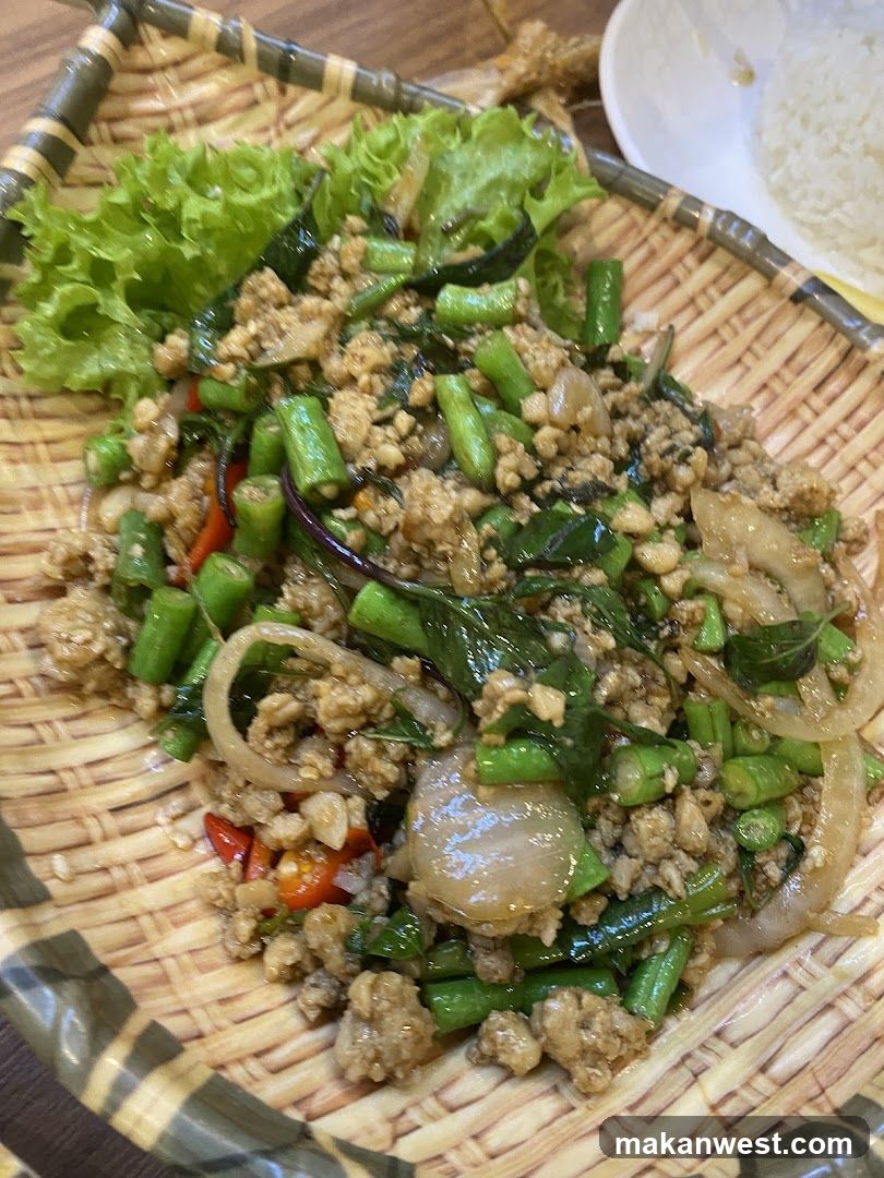 Minced Meat Stir-fry with Vegetables