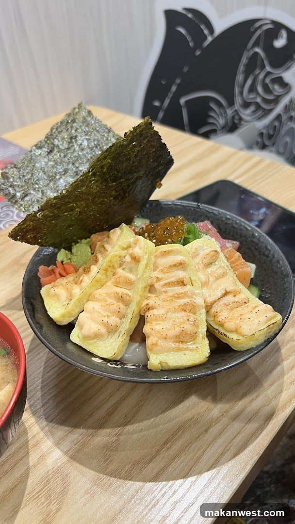 Salmon and Egg Donburi