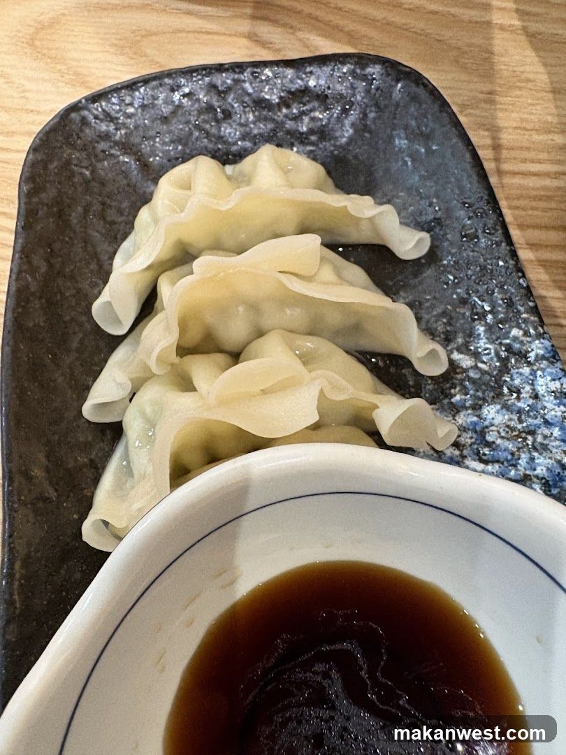 Steamed Dumplings with Dipping Sauce