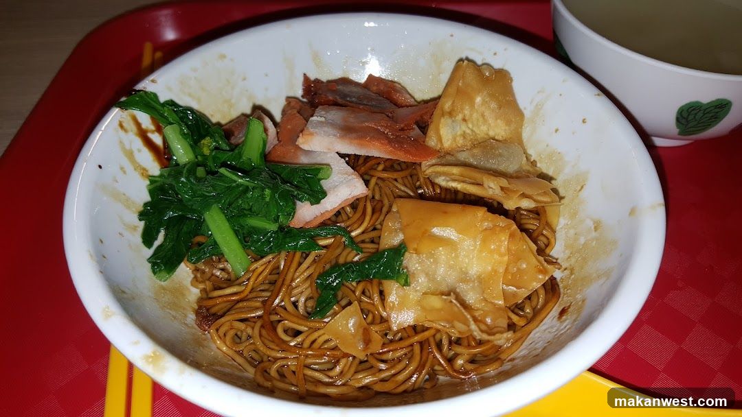 Noodle Dish with Char Siu and Wontons