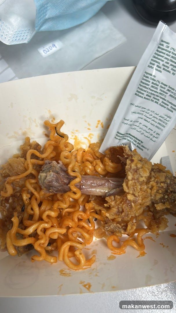 Fried chicken and noodles
