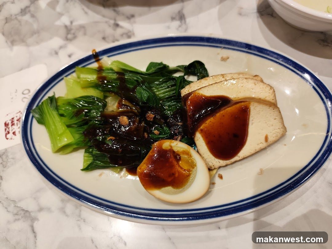 Braised Tofu and Greens with Egg