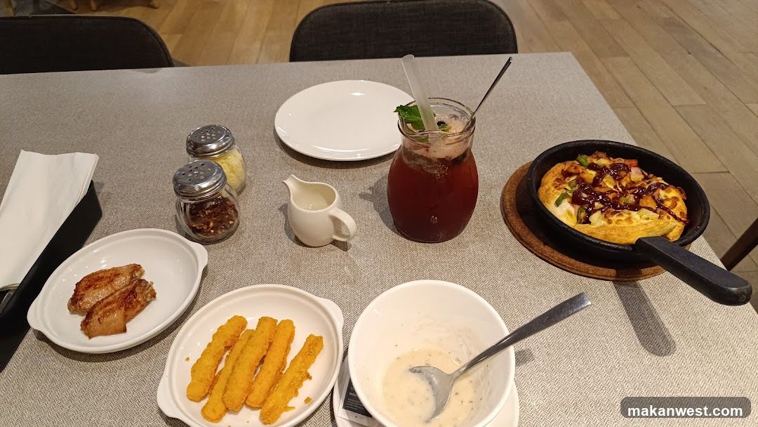 Table with food and drinks