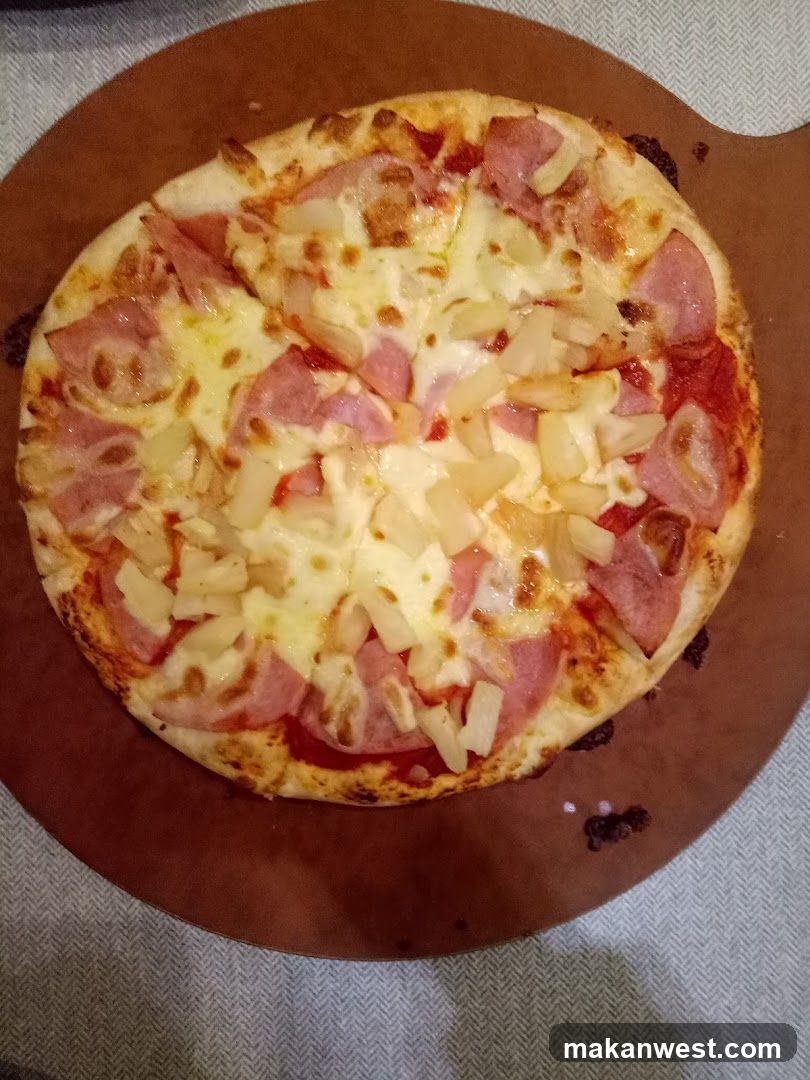 Hawaiian Pizza