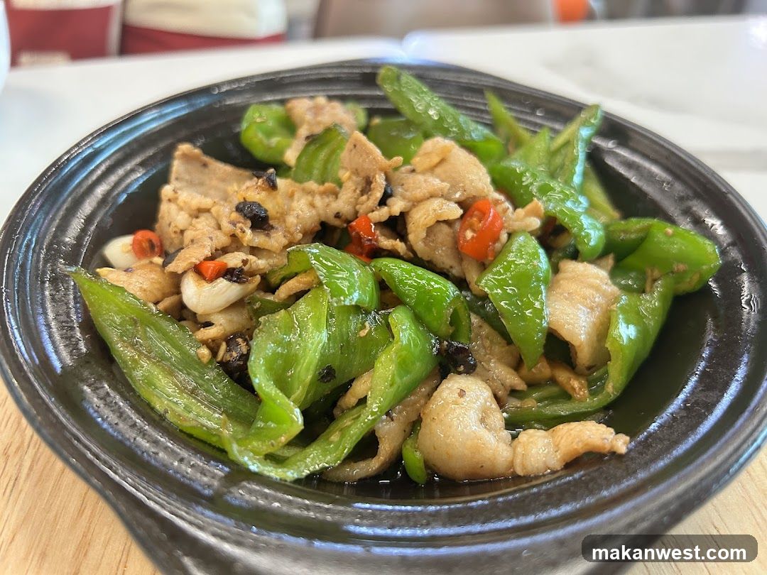 Stir-fried Pork with Green Peppers