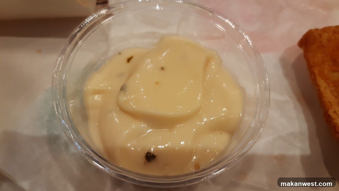 Creamy Dip with Herbs