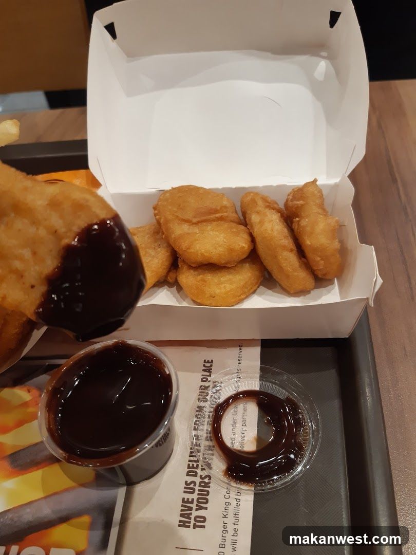 Chicken Nuggets with Dipping Sauce
