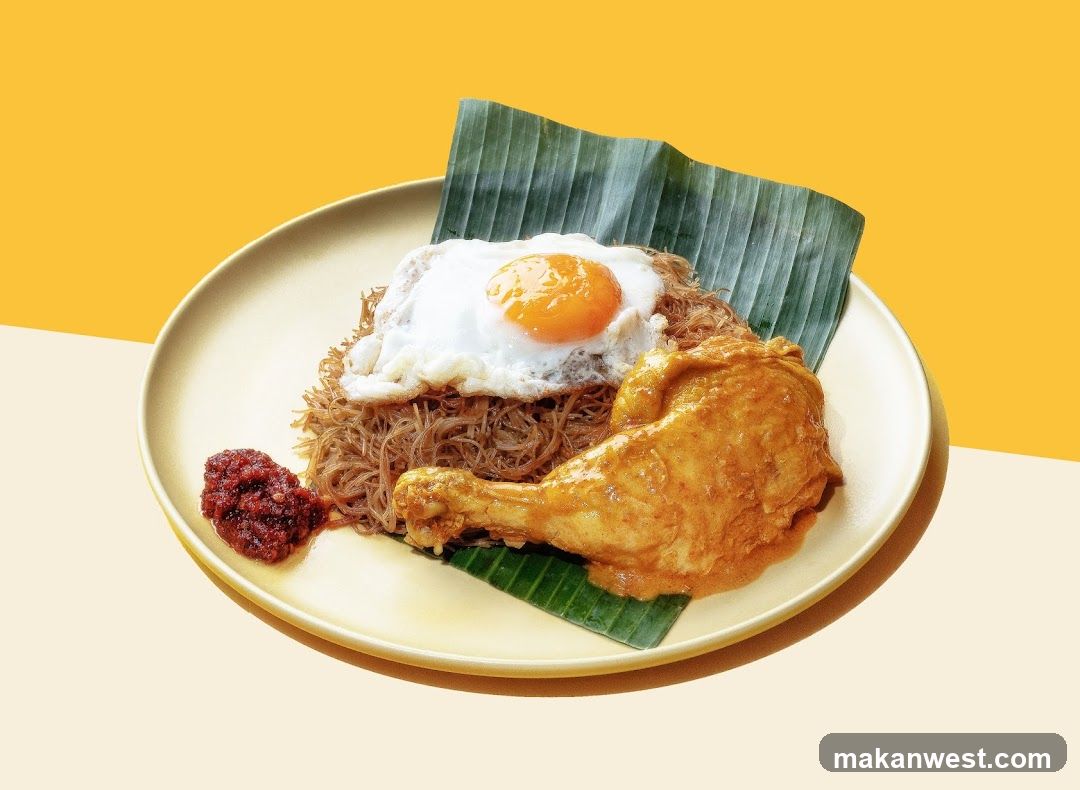 Chicken Curry with Noodles and Egg