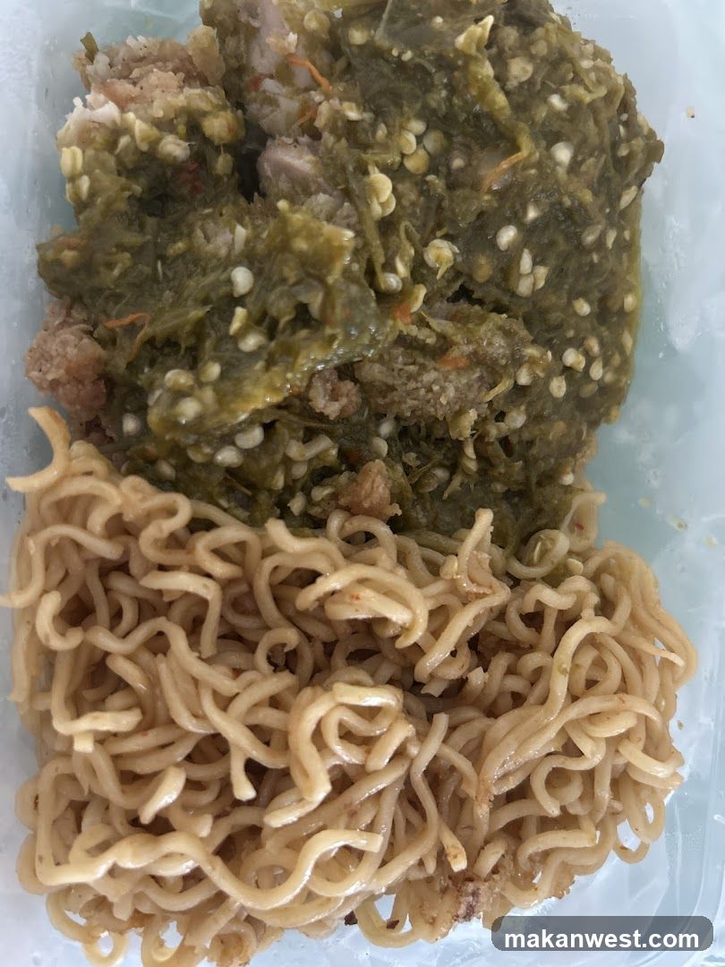 Noodles with Green Sauce
