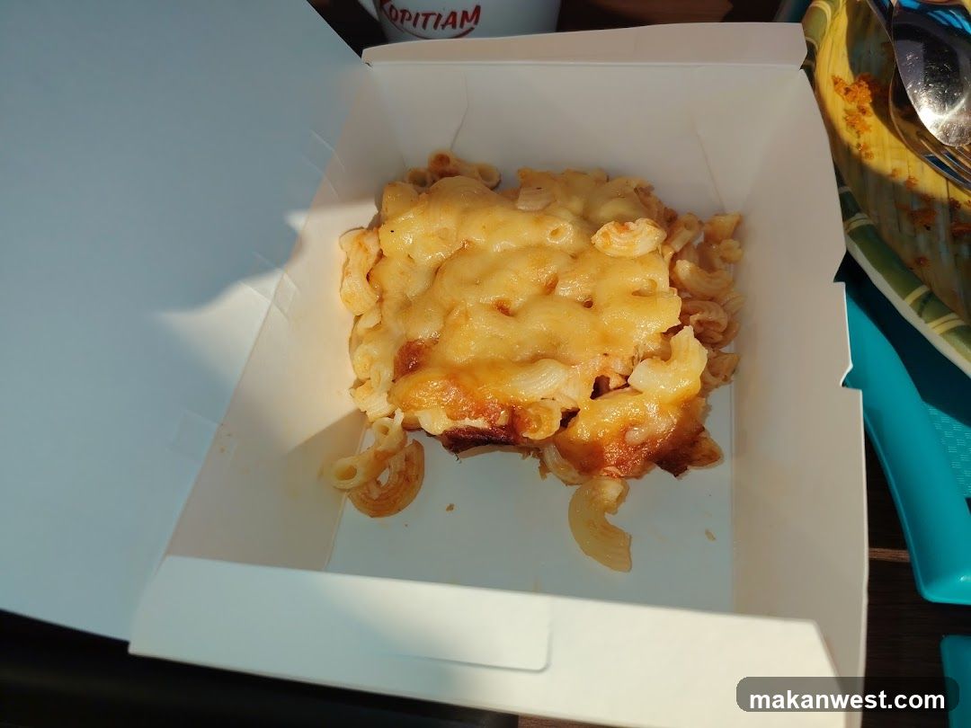 Macaroni and Cheese in a Takeout Box