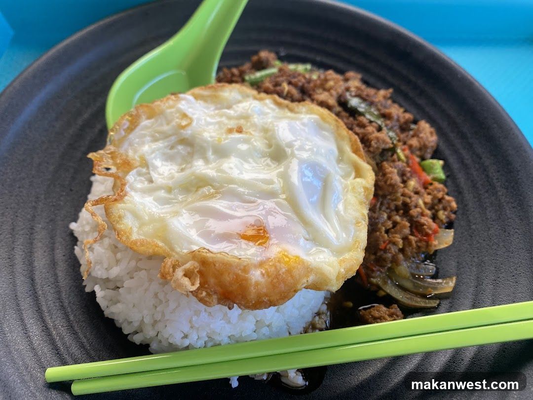 Minced Meat with Fried Egg and Rice