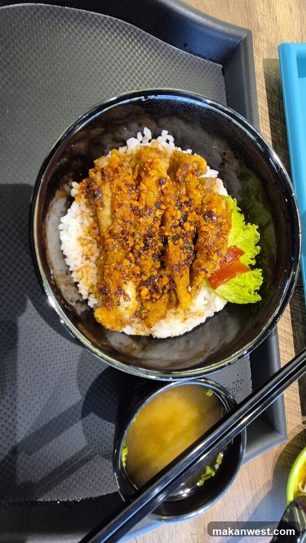 Chicken and Rice Bowl with Miso Soup
